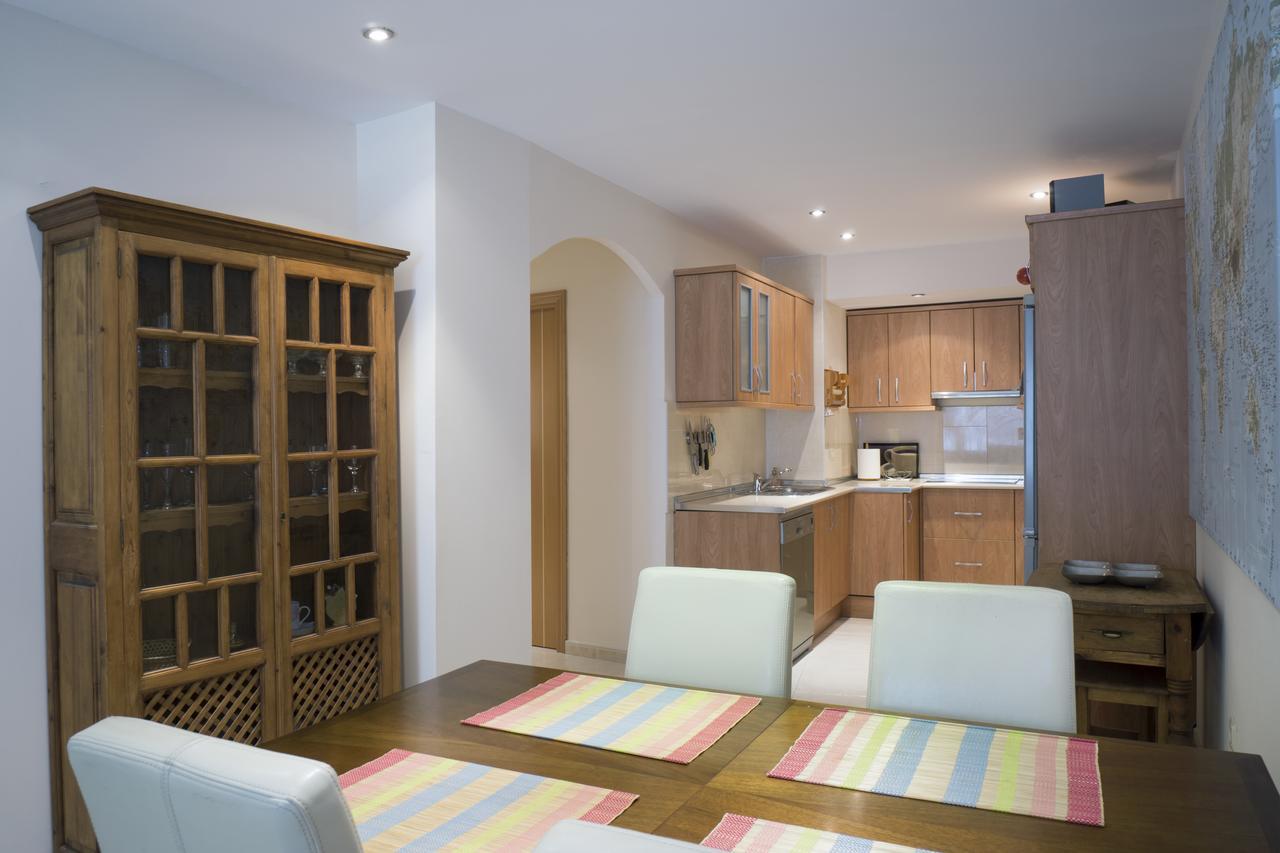 Plaza De Las Flores Apartment Malaga Bagian luar foto