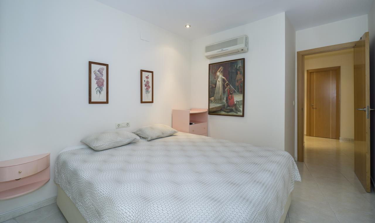 Plaza De Las Flores Apartment Malaga Bagian luar foto