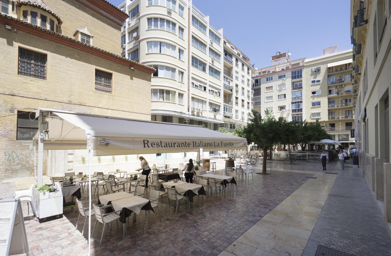 Plaza De Las Flores Apartment Malaga Bagian luar foto